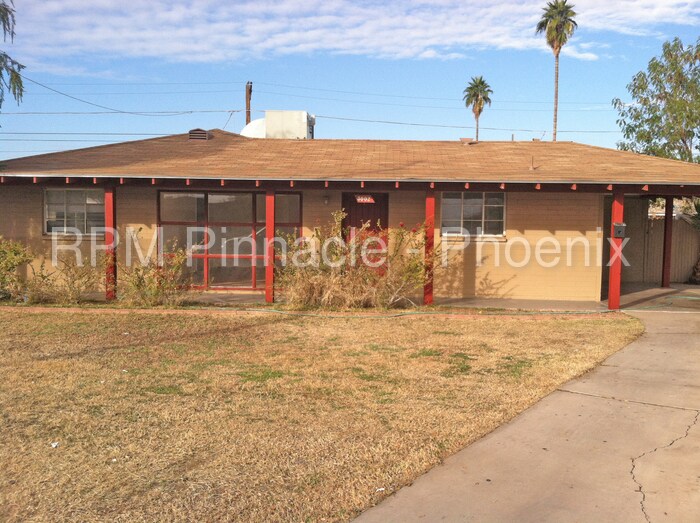 Primary Photo - 3002 W Mariposa St