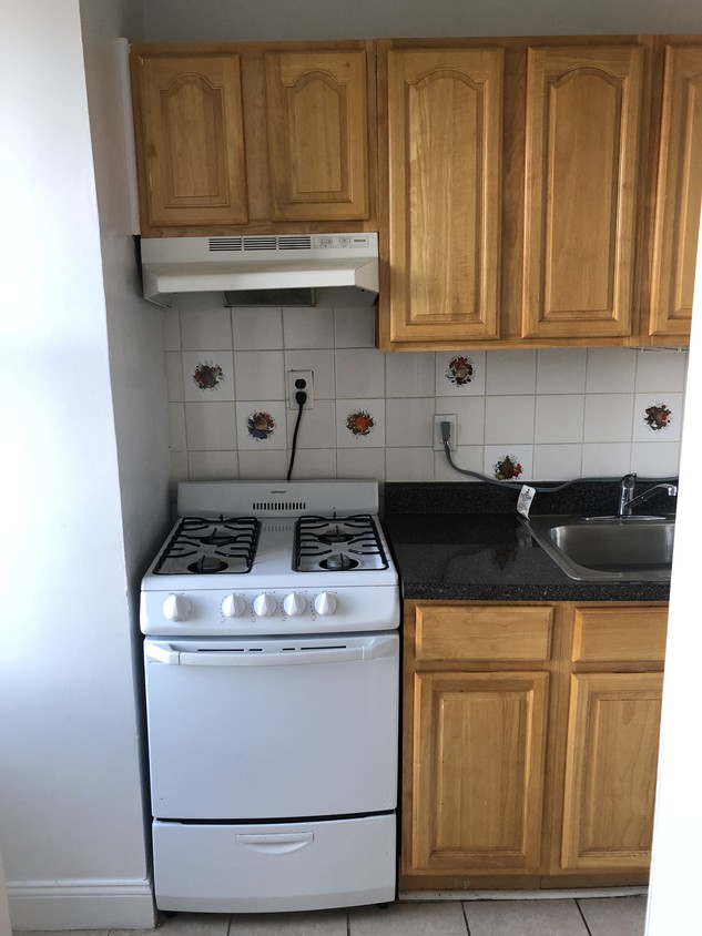Primary Photo - 1541 Williamsbridge Rd