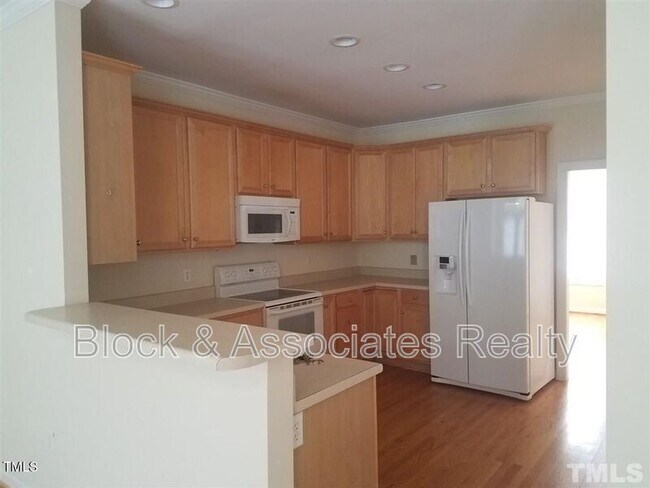 Foto del edificio - 6922 Ray Rd