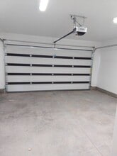 Building Photo - 498 1225 N