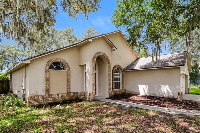 Building Photo - 502 Valencia Pl Cir