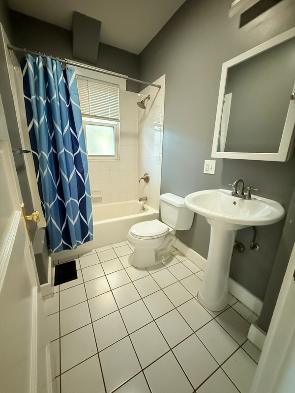 Photo - 381 Centre St Apartment