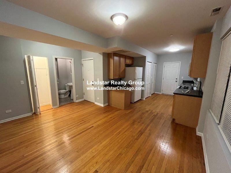 2314 W Rosemont Ave, Chicago, IL 60659 Room for Rent in Chicago, IL