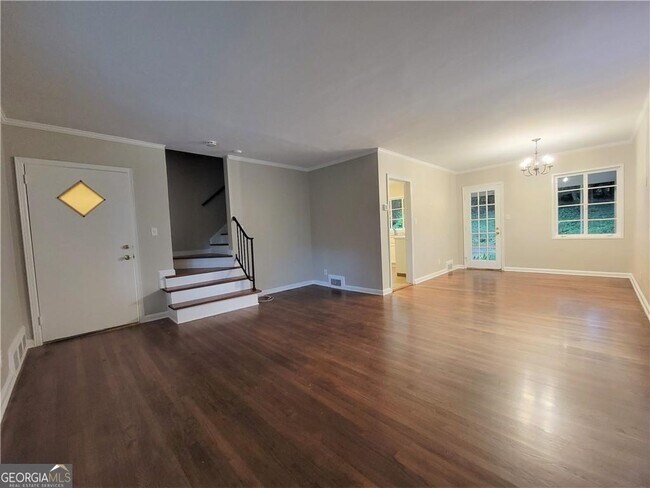 Foto del edificio - 1321 Stillwood Dr NE