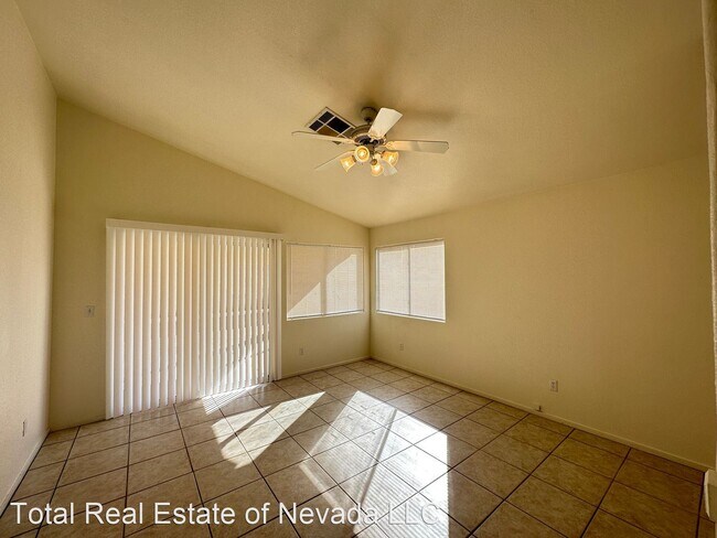 Foto del edificio - 3 br, 2 bath House - 9181 Bucksprings Dr