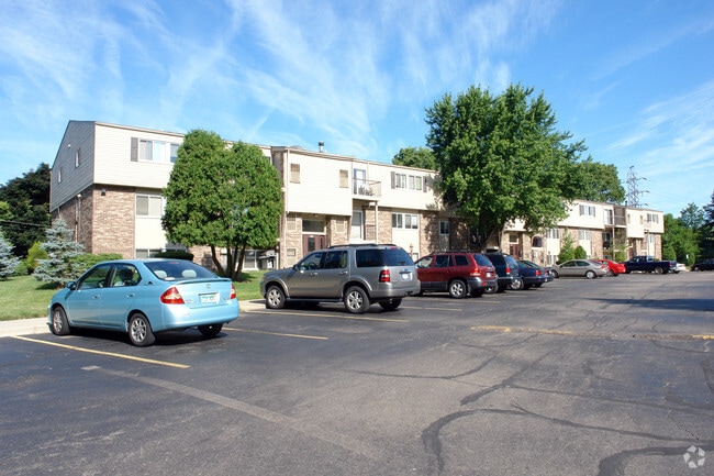 Building Photo - Fern Hill Manor Condominiums
