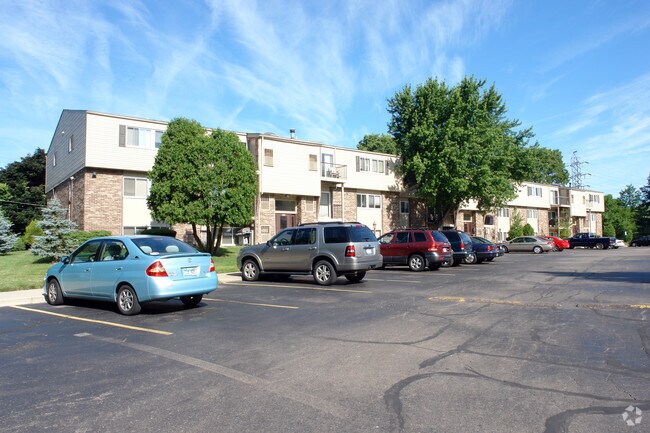 Foto del edificio - Fern Hill Manor Condominiums