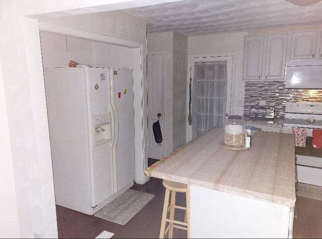 Building Photo - 5808 Bernhowe Manor Ln