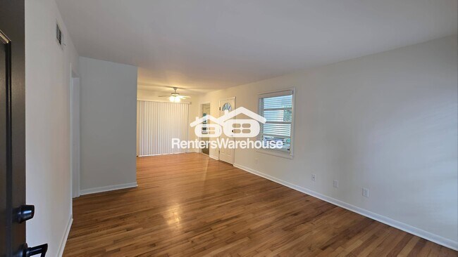 Foto del edificio - 1108 Greenbriar Cir
