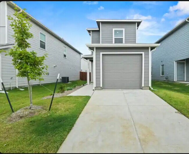 Vista frontal - 726 Sandhill Crane Ln