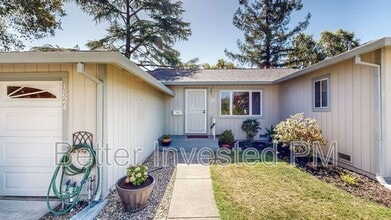 Building Photo - 1824 Midway Dr