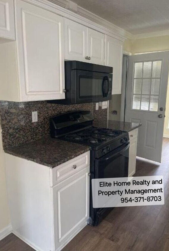 Primary Photo - 249 Chadwick Cir