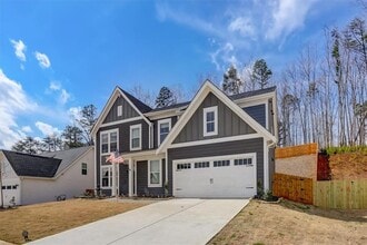 Building Photo - 170 Greenbrier Way