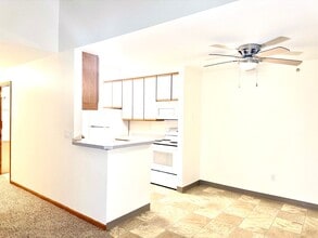 Building Photo - 1841 Ludden Dr