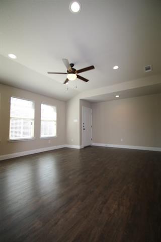 Building Photo - 1324 White Sand Dr