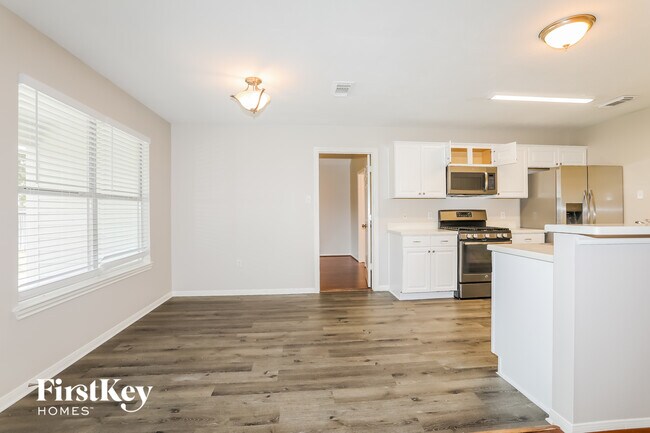 Foto del edificio - 7122 Woodland Oaks