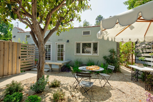 Building Photo - 4550 Melbourne Ave