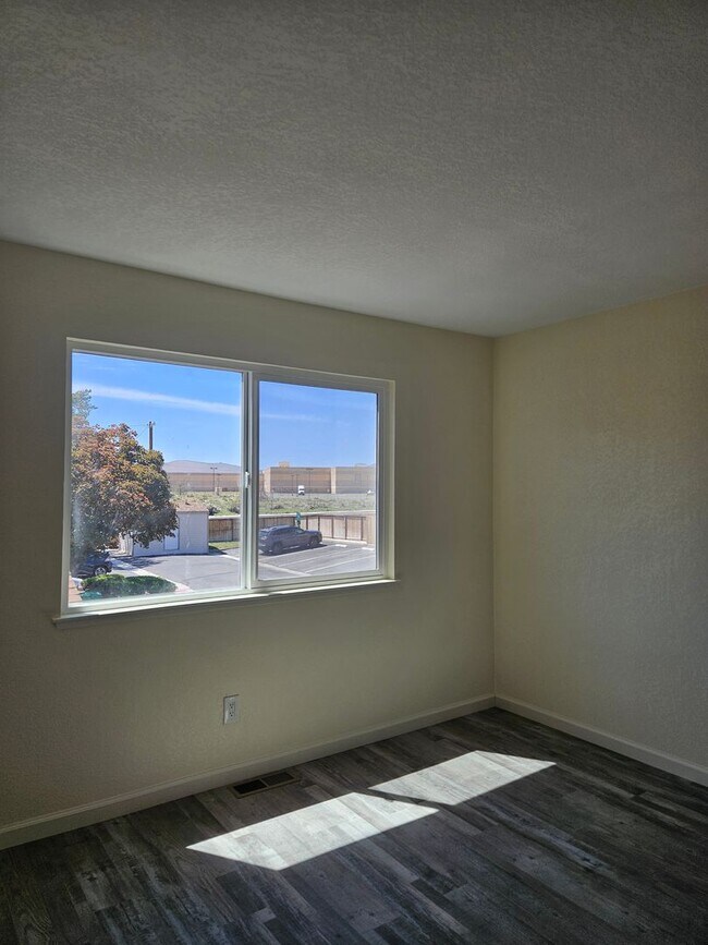Foto del edificio - 2 bedroom or 1 bed with loft