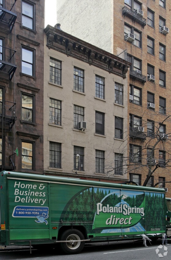 Building Photo - 328 E 53rd St