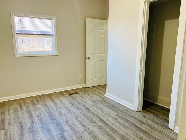 Foto del edificio - Newly remodeled 3 bedroom home in West Lou...