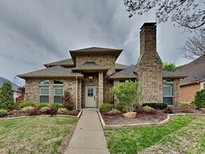 Building Photo - 7613 Waasland Dr