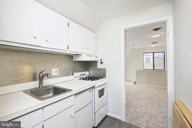 Foto del edificio - 4507 Cumberland Ave