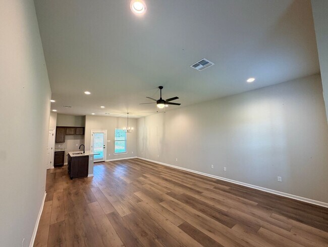 Foto del edificio - 302 Babineaux Ln