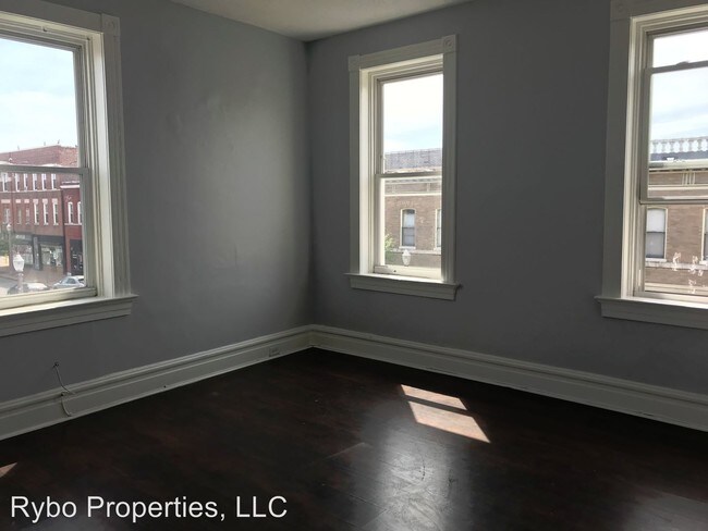 Building Photo - 3321 Meramec St