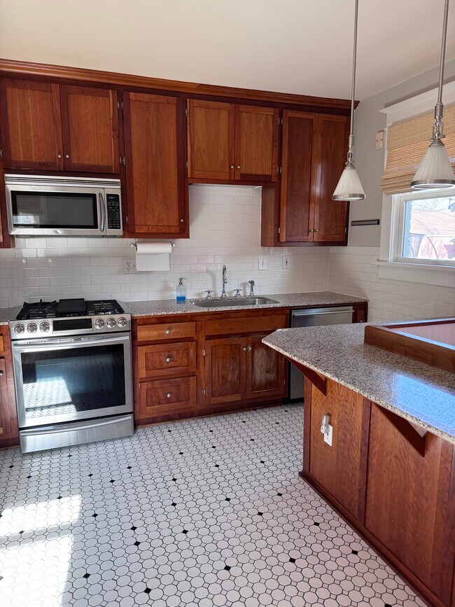 Foto del edificio - 2270 Holly St