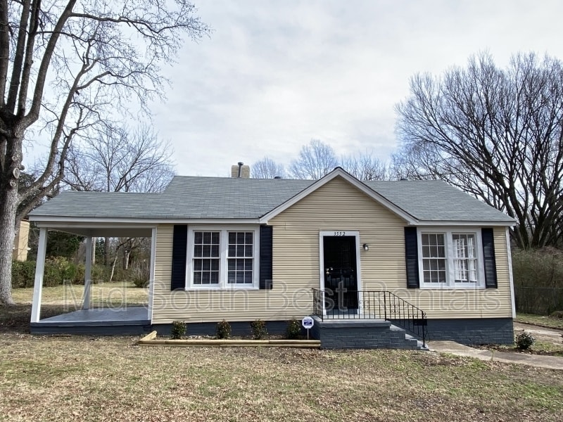 Primary Photo - 3552 Thomas St