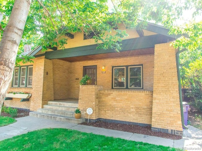Building Photo - 856 Harrison St