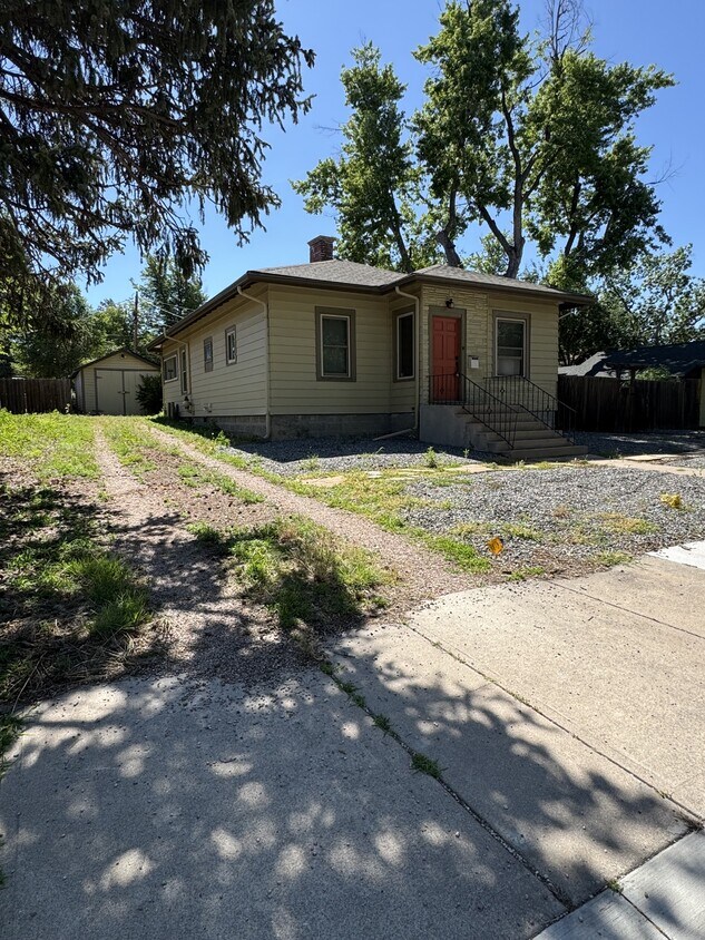 Primary Photo - 1115 N Hancock Ave