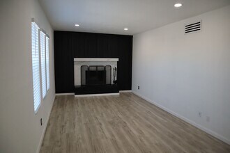 Building Photo - 396 Judd St