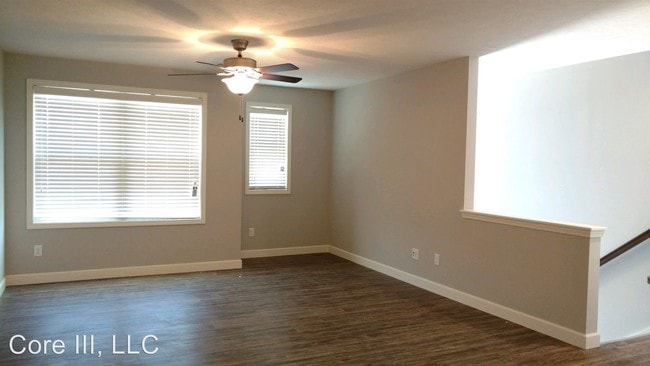 Building Photo - 1037 Ekstam Dr