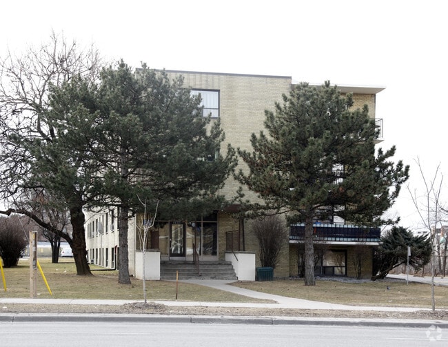 Building Photo - 1537 WILLOWS APARTMENTS