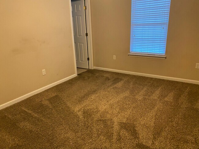 Foto del edificio - 14 Whistlestop Dr