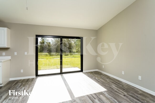 Building Photo - 755 Puccini Ave S