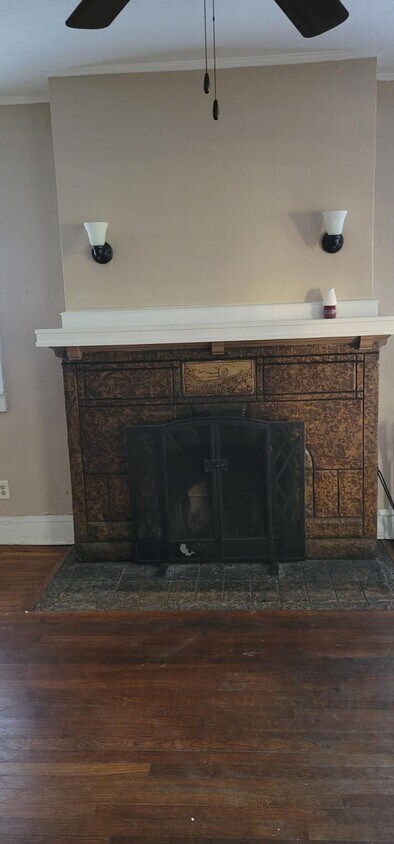 Primary Photo - 2520 Oak St