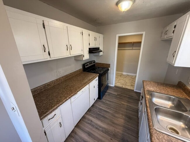 Building Photo - 4617 Longbranch