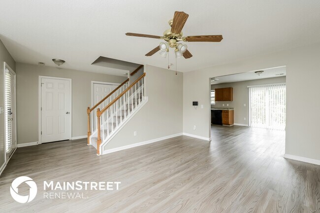 Foto del edificio - 5511 Grapevine Ct