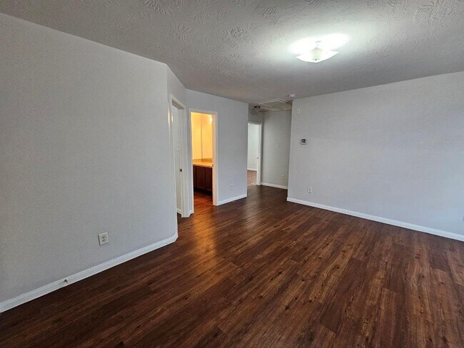 Building Photo - 6014 Brenwood Trails Ln