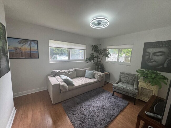 Foto del edificio - 1107 NW 4th Ave