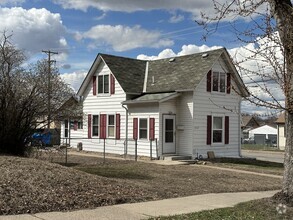 Building Photo - 3759 N Aldrich Ave