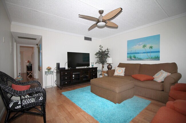 Foto del edificio - 3200 Springdale Blvd