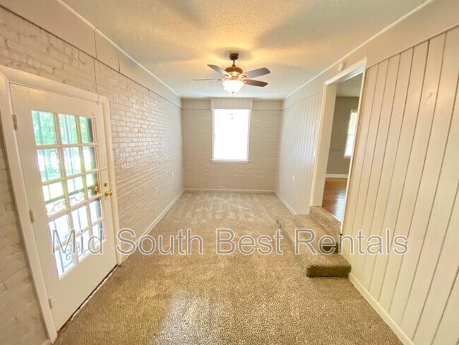 Building Photo - 4032 Steele St