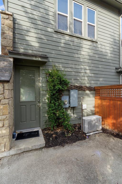 Foto del edificio - 3120 Tom Miller St