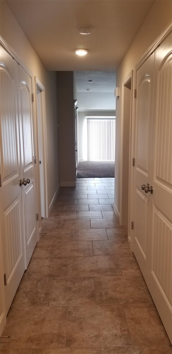 Foto del edificio - 9407 N Robinhood Ave