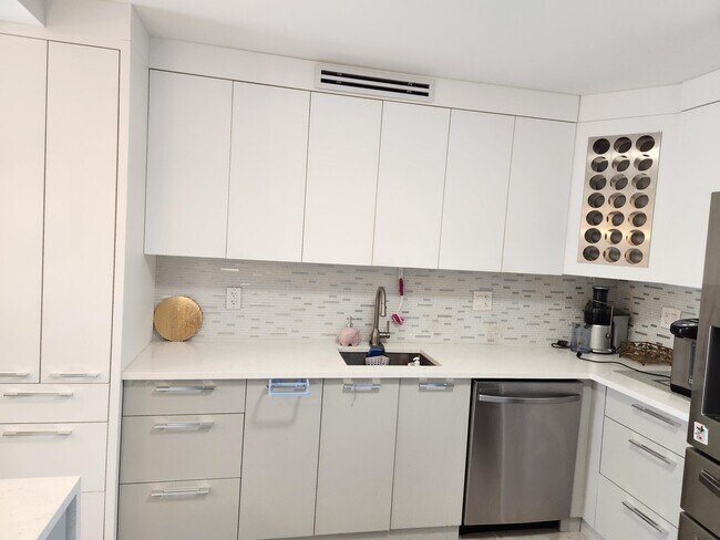 Foto del edificio - 6557 Burning Wood Dr