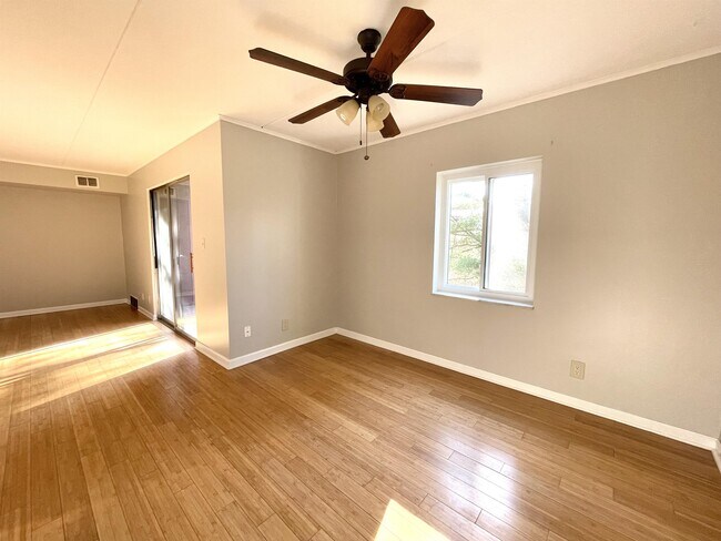Foto del edificio - 5140 E Willock Rd