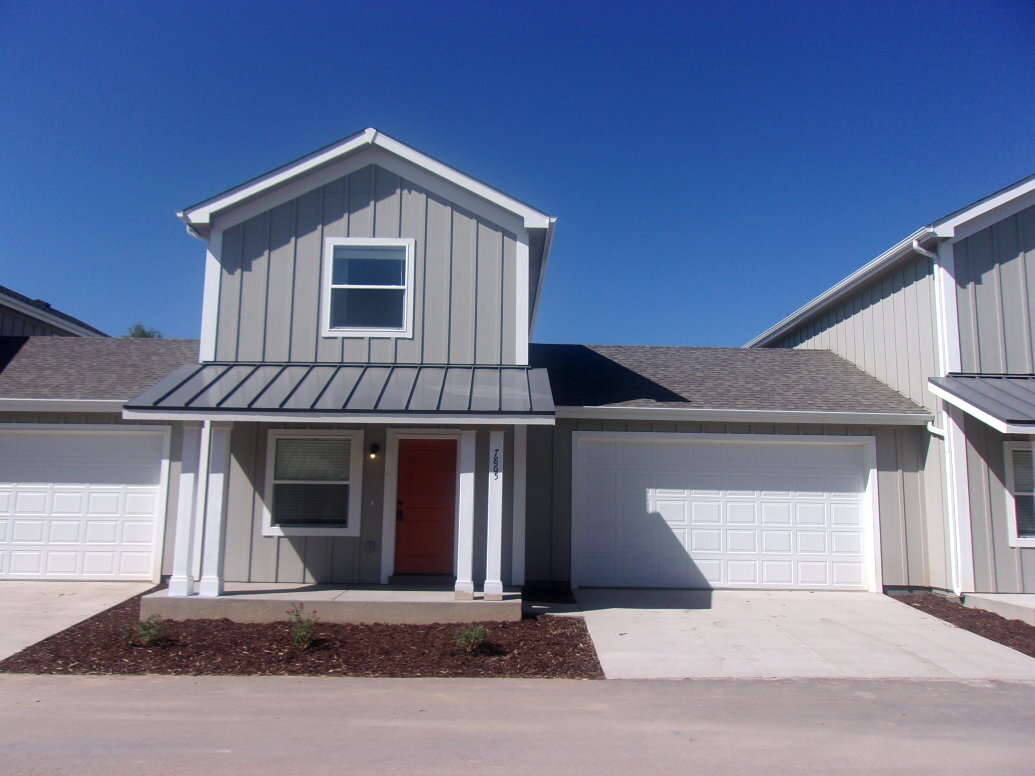 Foto principal - 7865 5th St